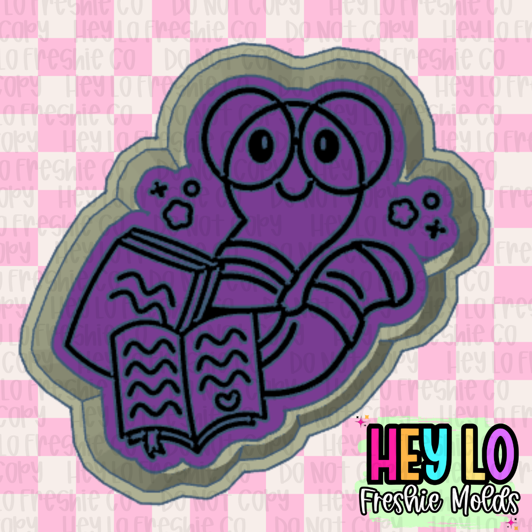 Bookworm Freshie Mold