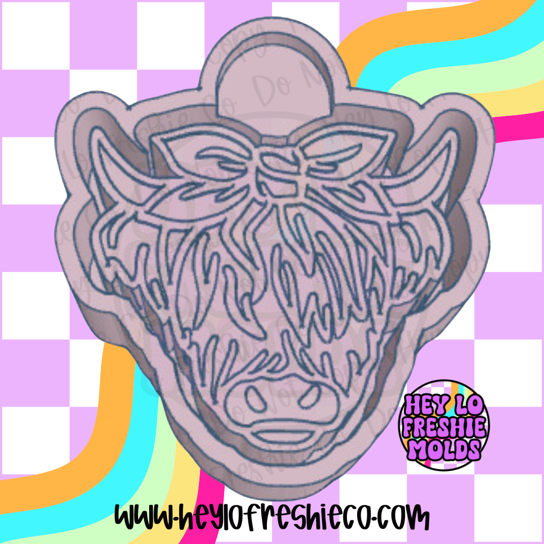 Highland Cow with Bow Freshie Mold